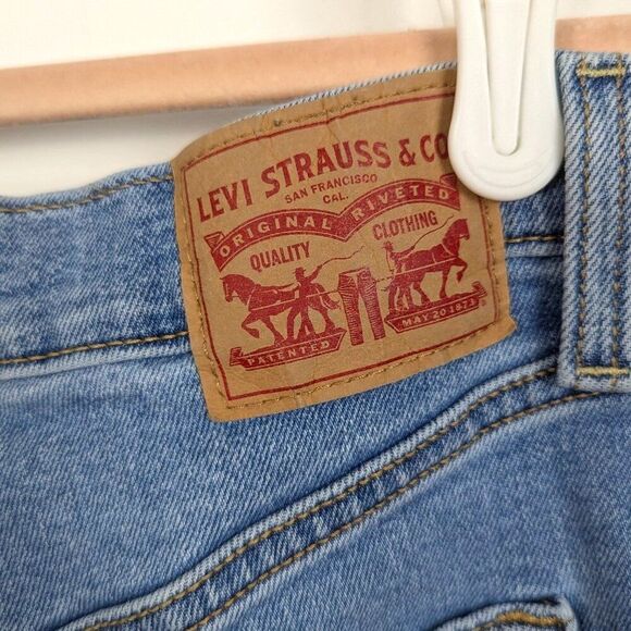 Levi's | Blue Distressed Ribcage Straight Jeans Size 27 - Picture 10 of 11